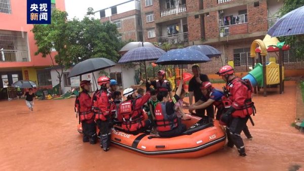 安全股票配资公司 广西南宁积水倒灌进幼儿园 消防转移172名师生